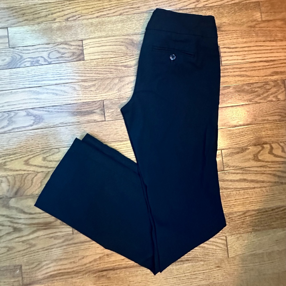The Limited Black Exact Stretch Pants Size 4